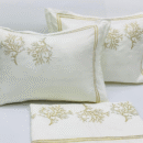 drap brodé B-C 01