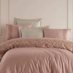 Parure housse de couette brodée satin de coton Arabesque Rose et Sauge HB-R29 – lit