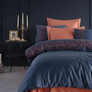 Chambre avec parure brodée arabesque bleu et terracotta – HB-R15