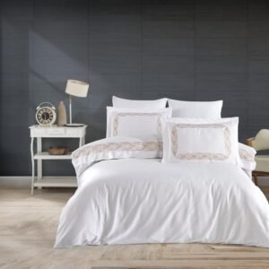 Chambre avec parure brodée Losanges Dorés blanche – HB-R26