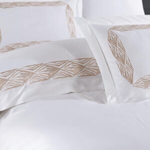 Broderie losanges dorés sur taies et housse satin de coton blanc – HB-R26