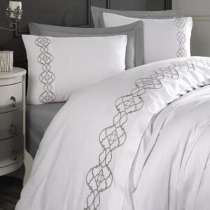 Chambre avec parure brodée Médaillons blanc et gris – HB-R24