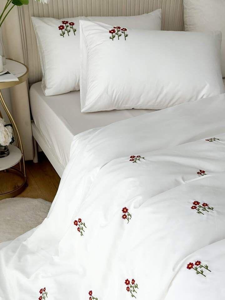 Broderie petites fleurs rouges sur housse et taies satin de coton blanc – HB-R20
